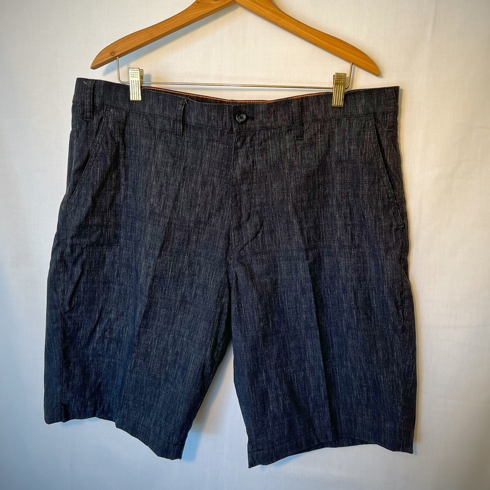 Eddie Bauer Men’s Hybrid shorts